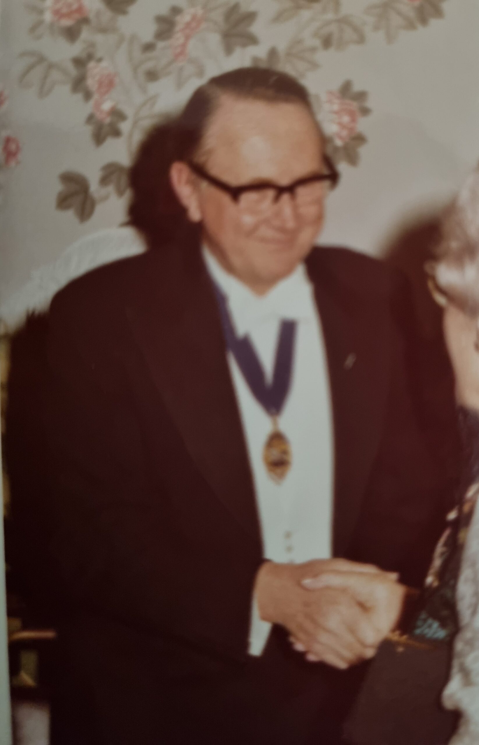 R J Keith Elliott