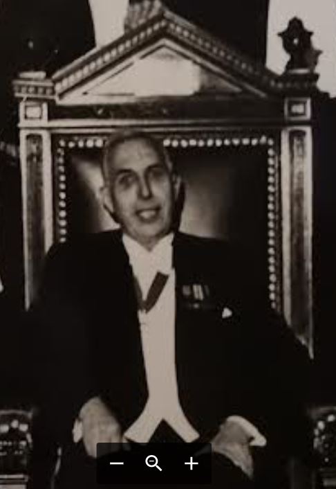 Leslie W Lauste